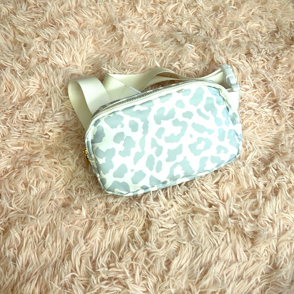 Belt bag/ fanny pack